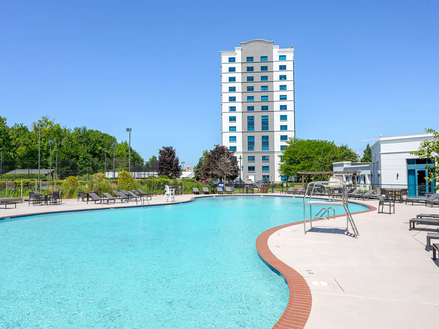 Cherry Hill Towers — Photo 2