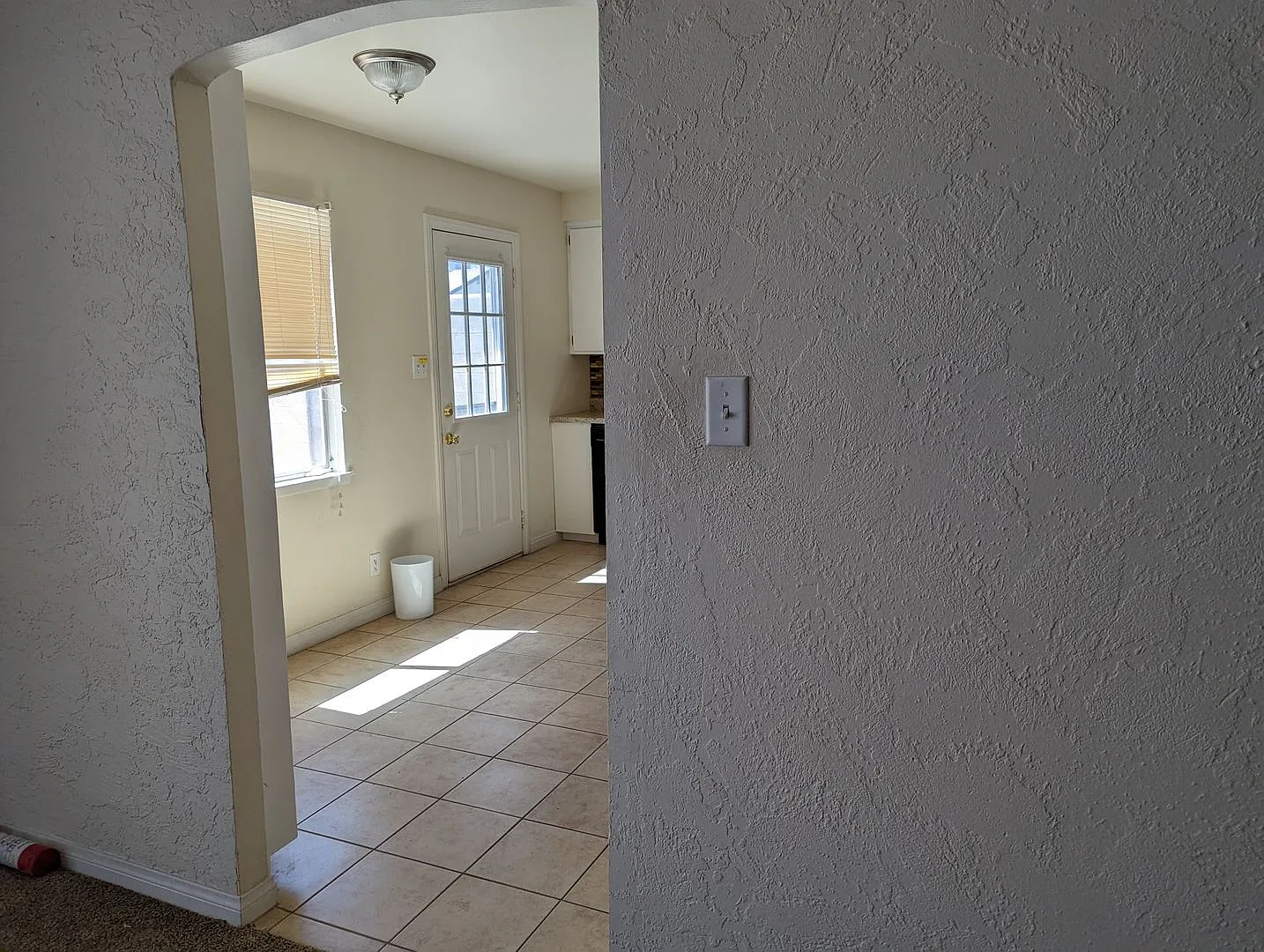 A Fabulous 3 Bedroom Single Story Home. — Photo 2