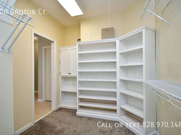 200 Groton Ct — Photo 31