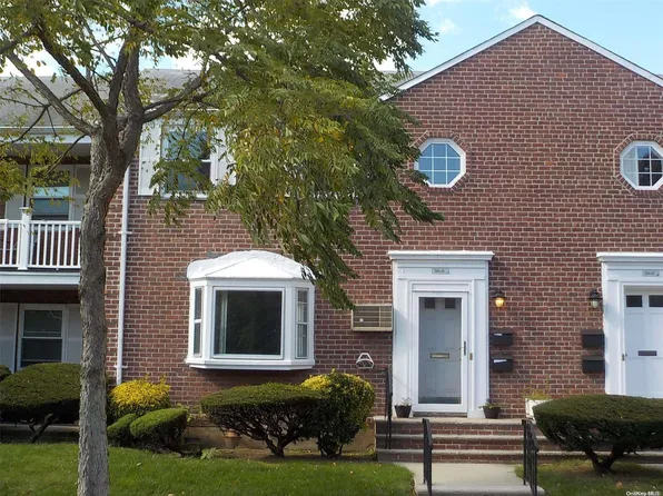 255-45 74th Avenue 2nd fl, Glen Oaks, NY 11004