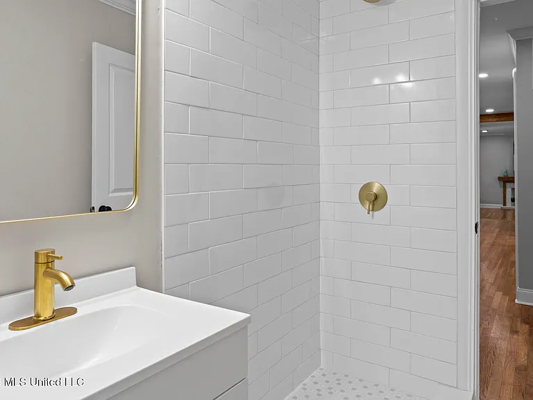 1112 Meadowbrook Rd — Photo 30