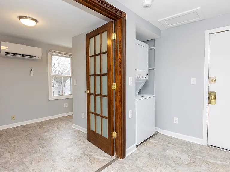 717 N Congress St #3 — Photo 2