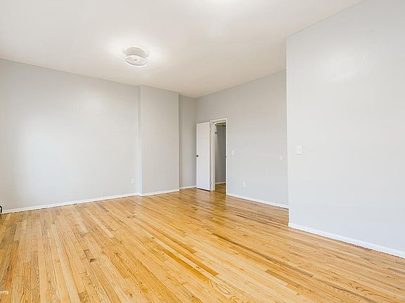 5th image of 14 Monticello Ave #2