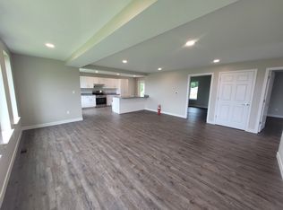 3402 Pricetown Rd, Fleetwood, PA 19522