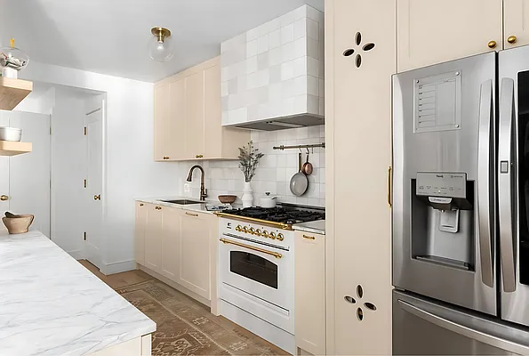 135 East 83rd Street #8/9C in Upper East Side, Manhattan