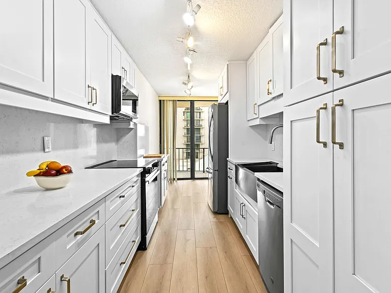 4200 N Ocean Dr #1 — Photo 29