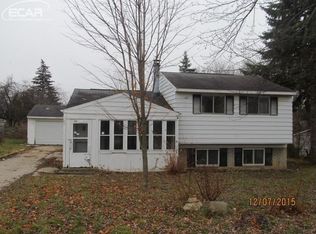 1348 Maxson St, Flint, MI 48504