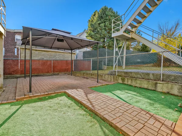 20-39 49th Street image 35 of 37