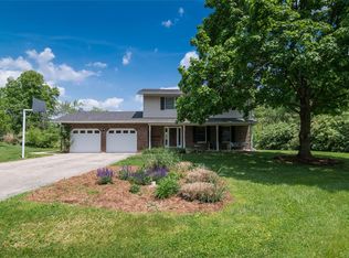 30 Glen Ridge Dr, Glen Carbon, IL