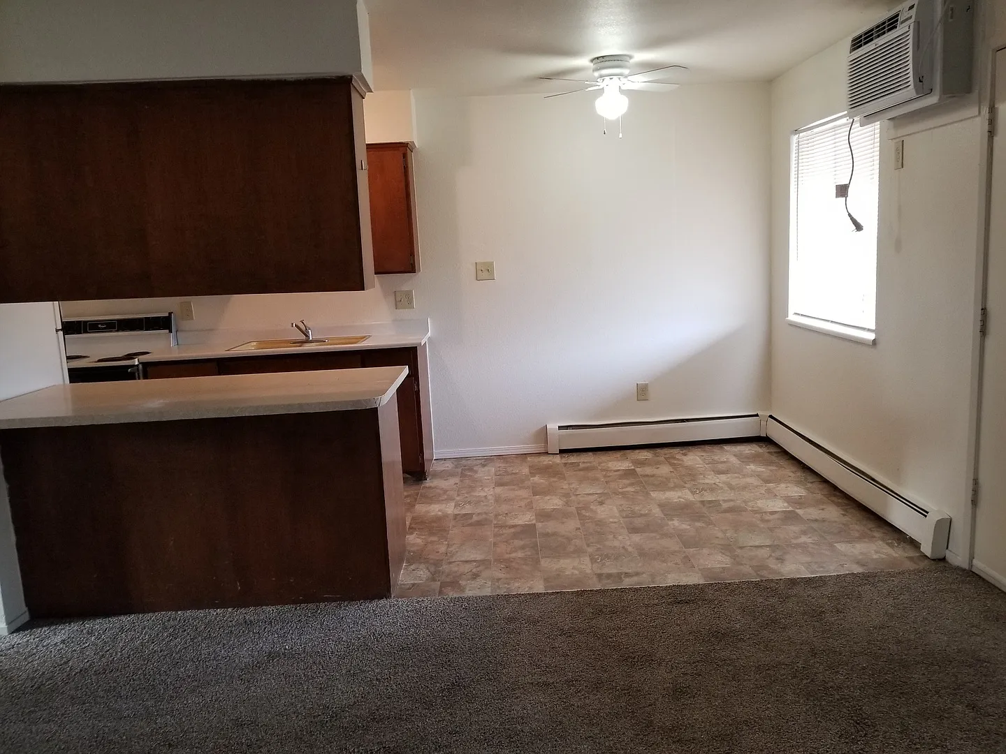 460 GROVE — Photo 2