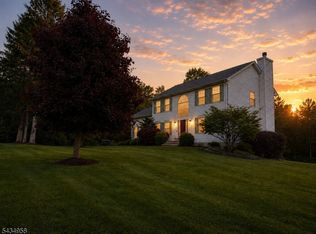 62 Mary Jones Rd, Hampton Twp., NJ 07860