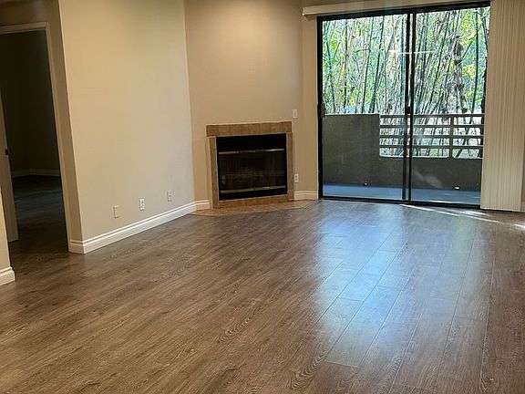 3rd image of 4761 Forman Ave APT 105