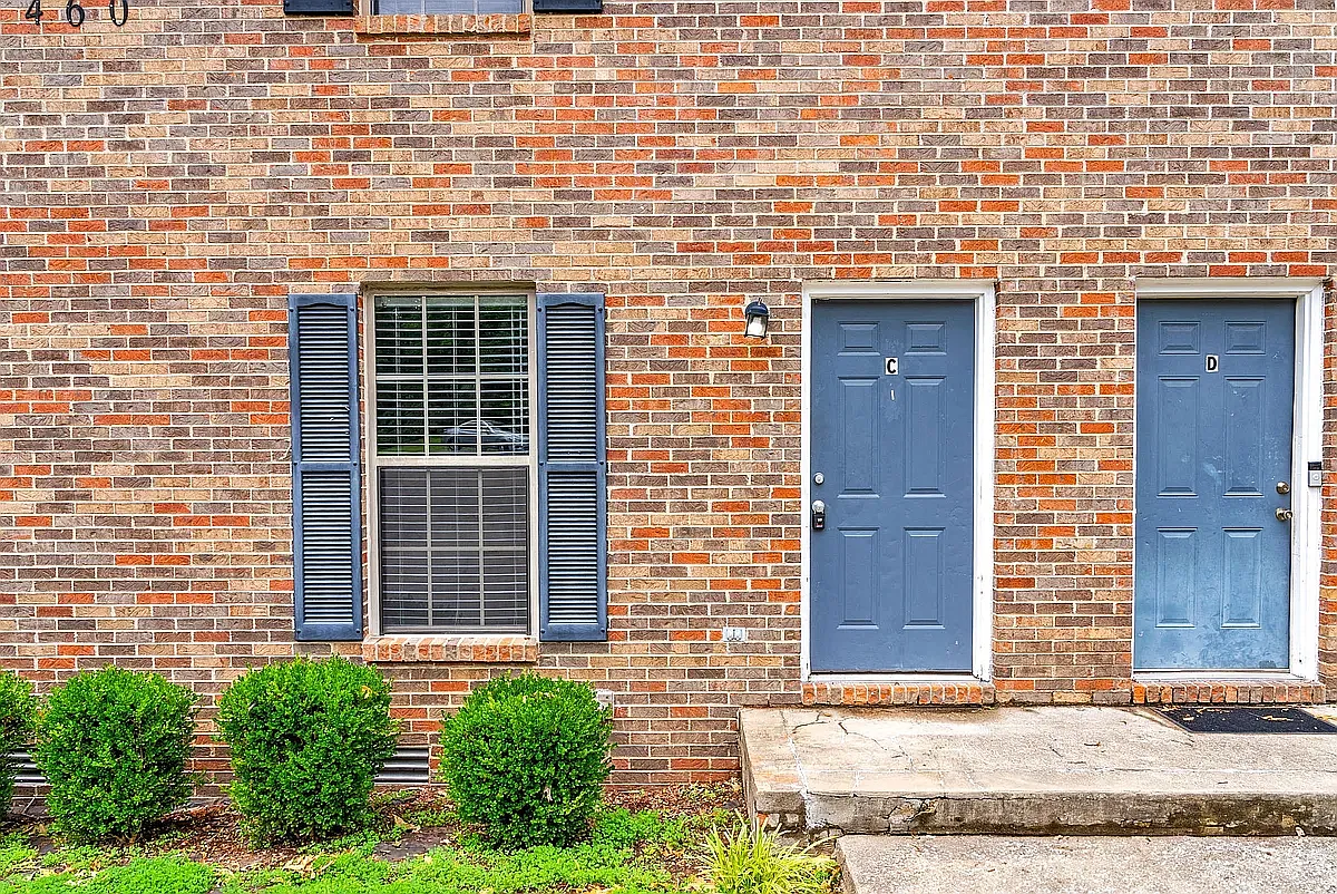 Building Photo - 460 Martha Ln #C