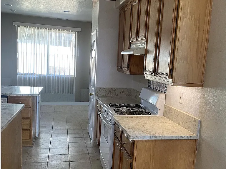 14667 Delicious St — Photo 6