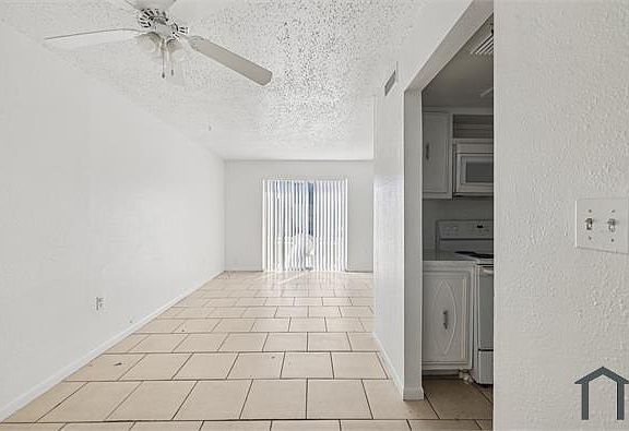 5th image of 5323 54th Ave N