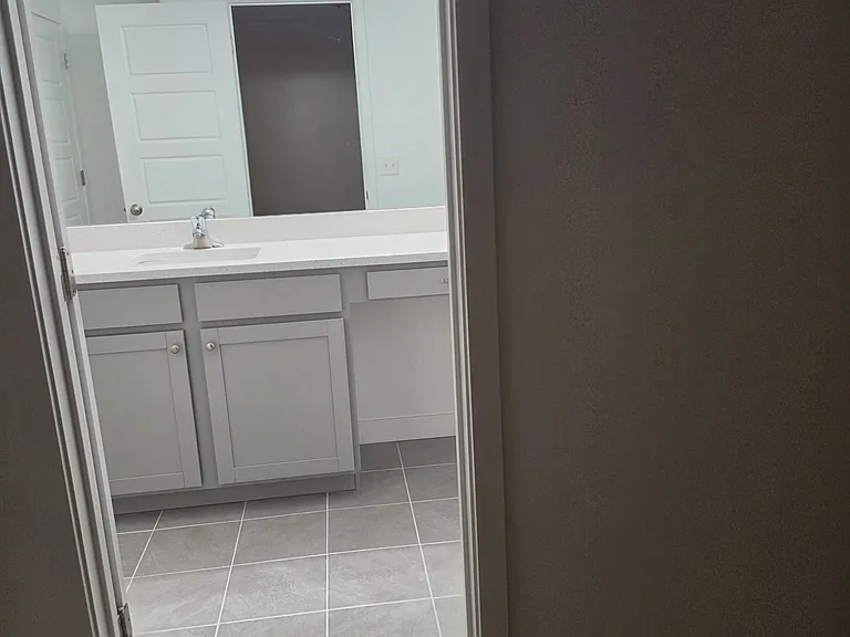 1684 W Parkview Dr — Photo 37