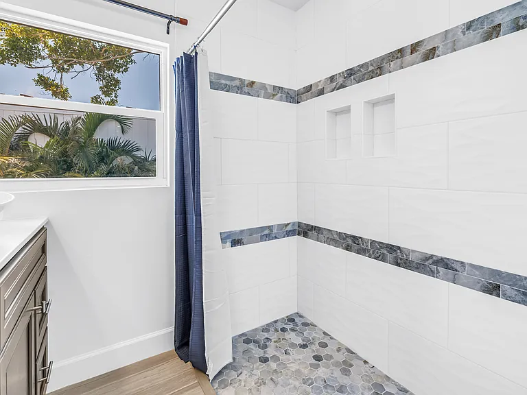 860 Boca Ciega Isle Dr — Photo 35