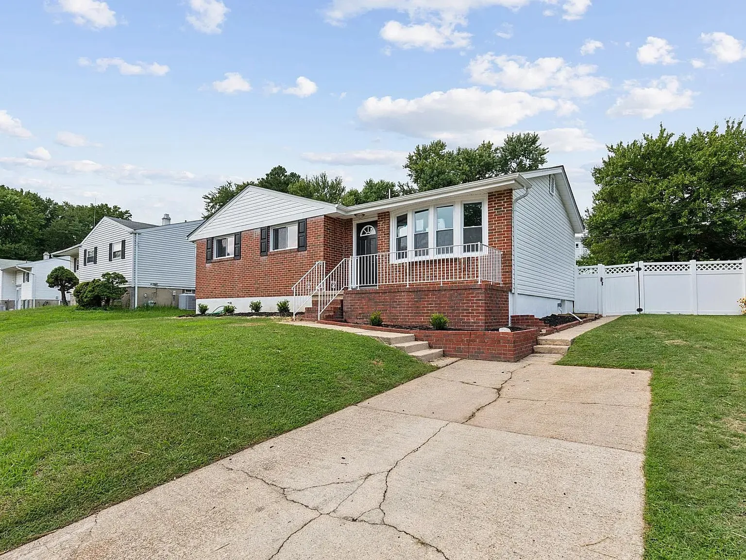 5522 Lanham Way - 1 — Photo 2