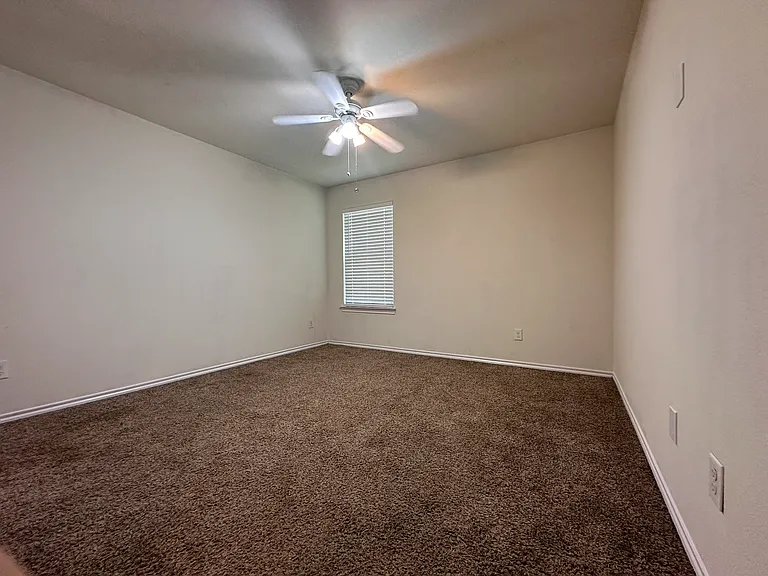 804 Meadow Wood Ln — Photo 12