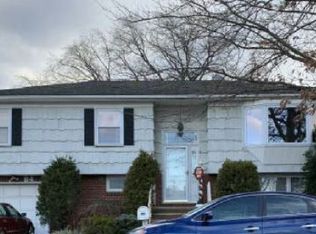 84 Wieland Ave, Staten Island, NY 10309