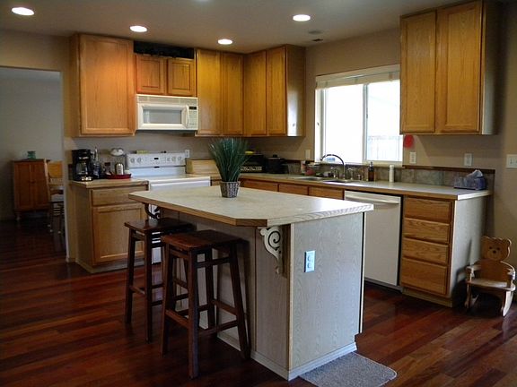 4th image of 23307 102nd Street Ct E