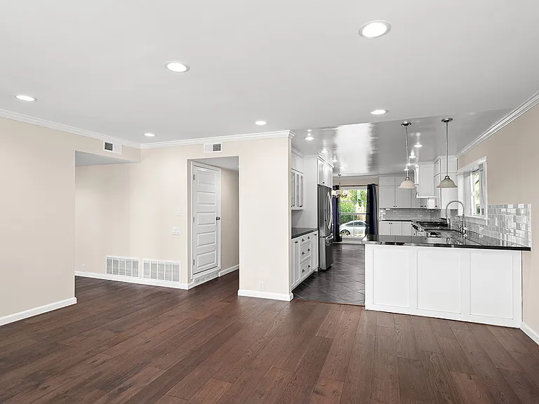 9917 Mozelle Ln — Photo 45