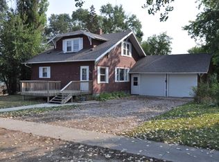 607 Stockwell St, Pukwana, SD 57370