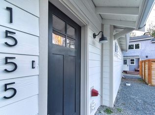 1555 NE 100th St, Seattle, WA 98125