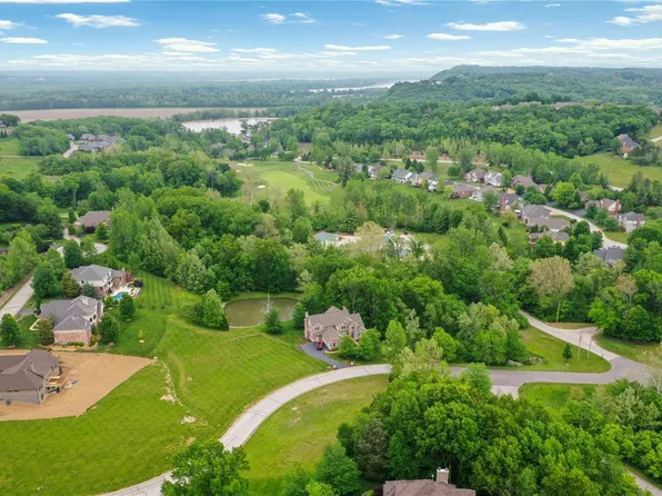 728 Saint Albans Spring Rd, Saint Albans, MO 63073