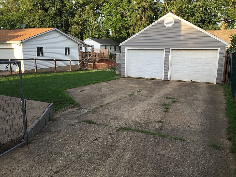 2nd image of 3102 10th Ave