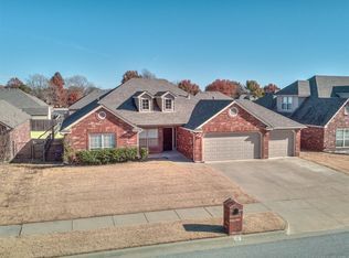 9215 N 143rd Ave E, Owasso, OK 74055