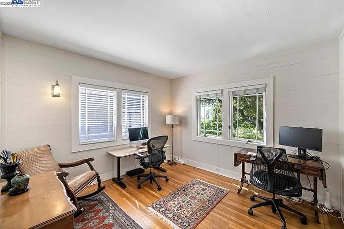 769 Vincente Ave — Photo 22
