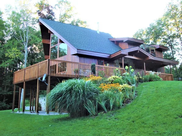 10411 N 2nd St, Otsego, MI 49078