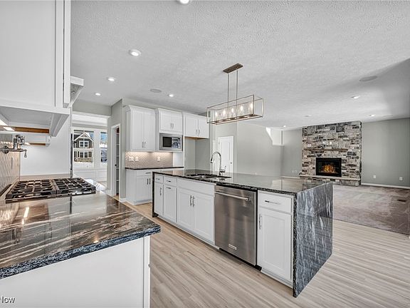 4th image of 3254 Woodstone Ln