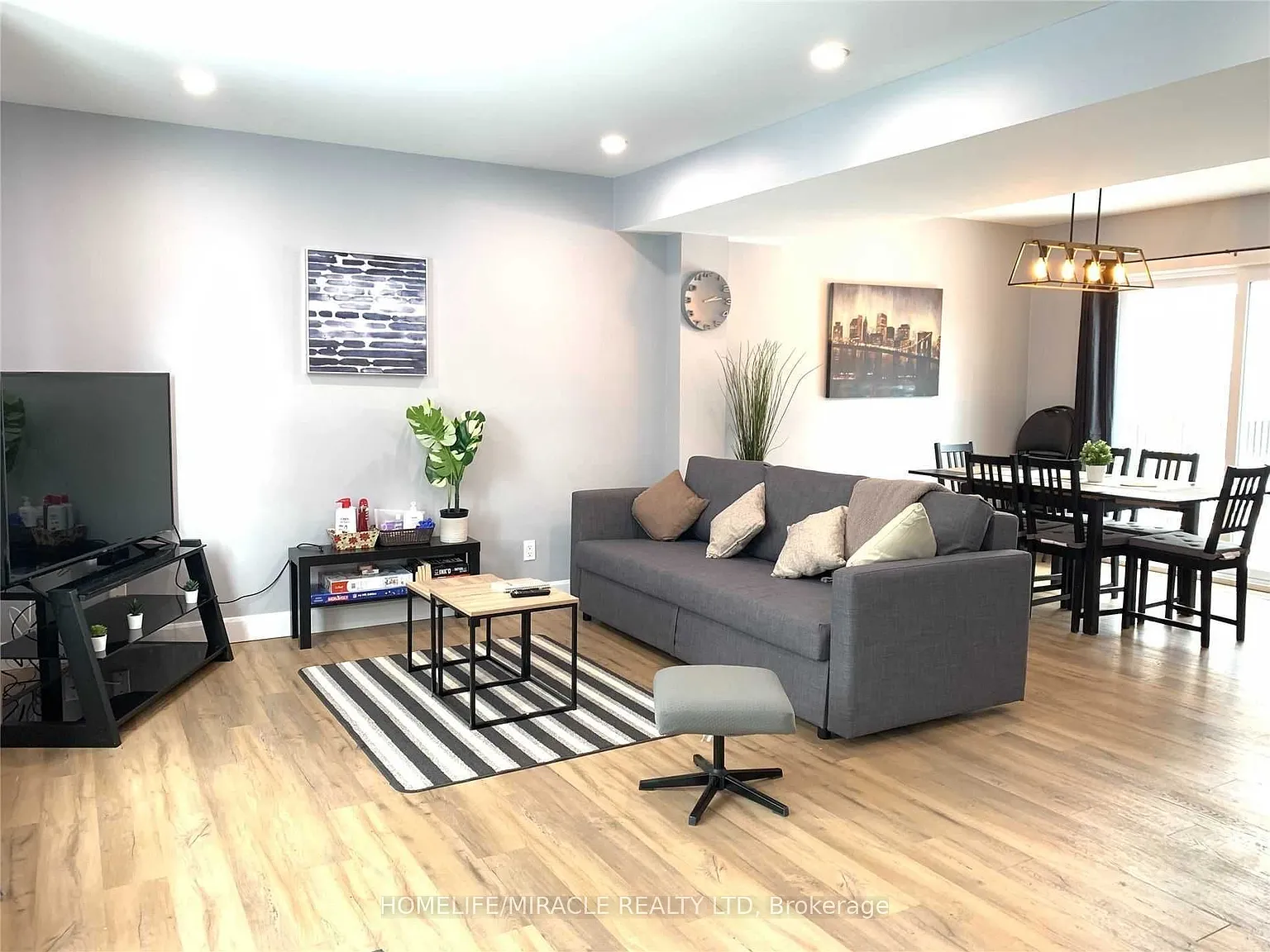 3 bed, $2,300 — Photo 3