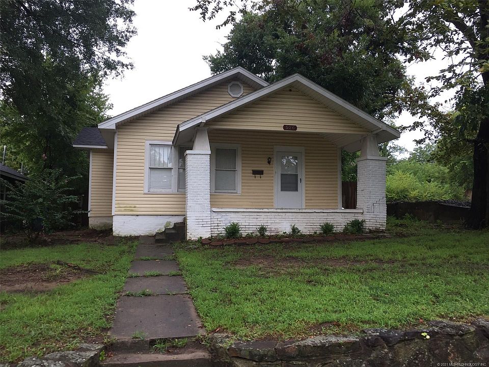1st image of 526 E Seneca Ave