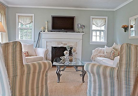 Family Room with Bay Window