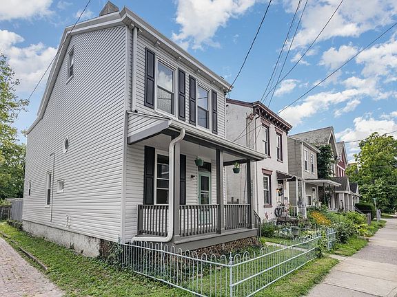 2nd image of 4148 Langland St