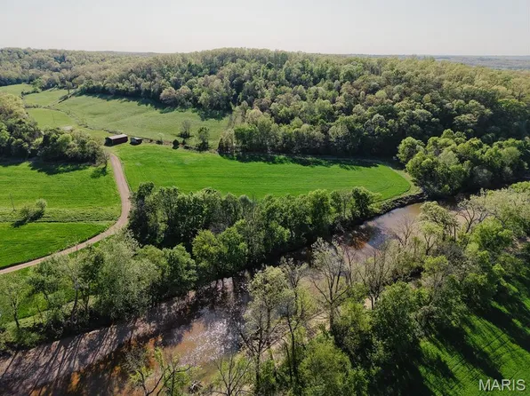 56 Osage Meadows Ln, Bland, MO 65014