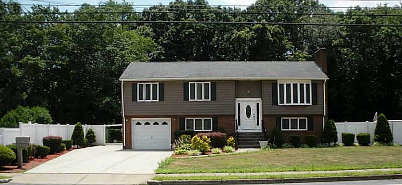 1st image of 527 Forbes St