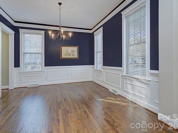 3rd image of 15324 Barnsbury Dr