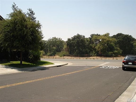 2nd image of 4370 Redwood Meadows Ln