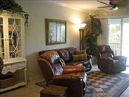 4th image of 3993 Bishopwood Ct E Unit 102