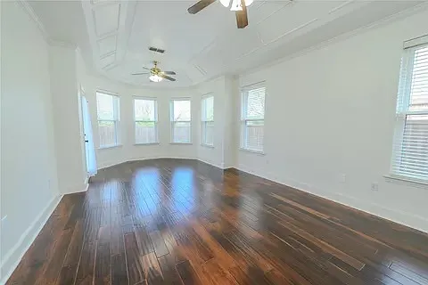 1604 High Point Dr — Photo 6
