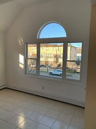 46 Adams Ave #3 — Photo 8