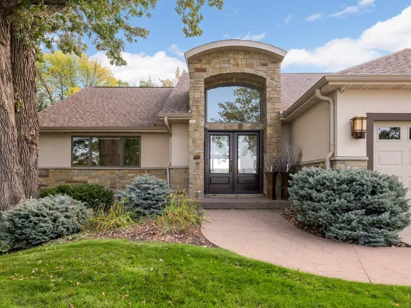 3857 Island View Cir NW, Prior Lake, MN 55372