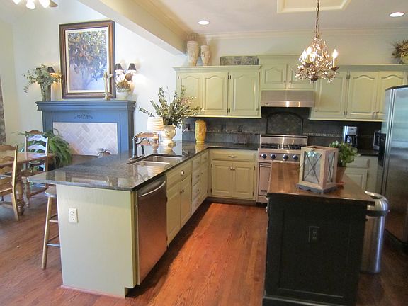 5th image of 12320 Wedd St