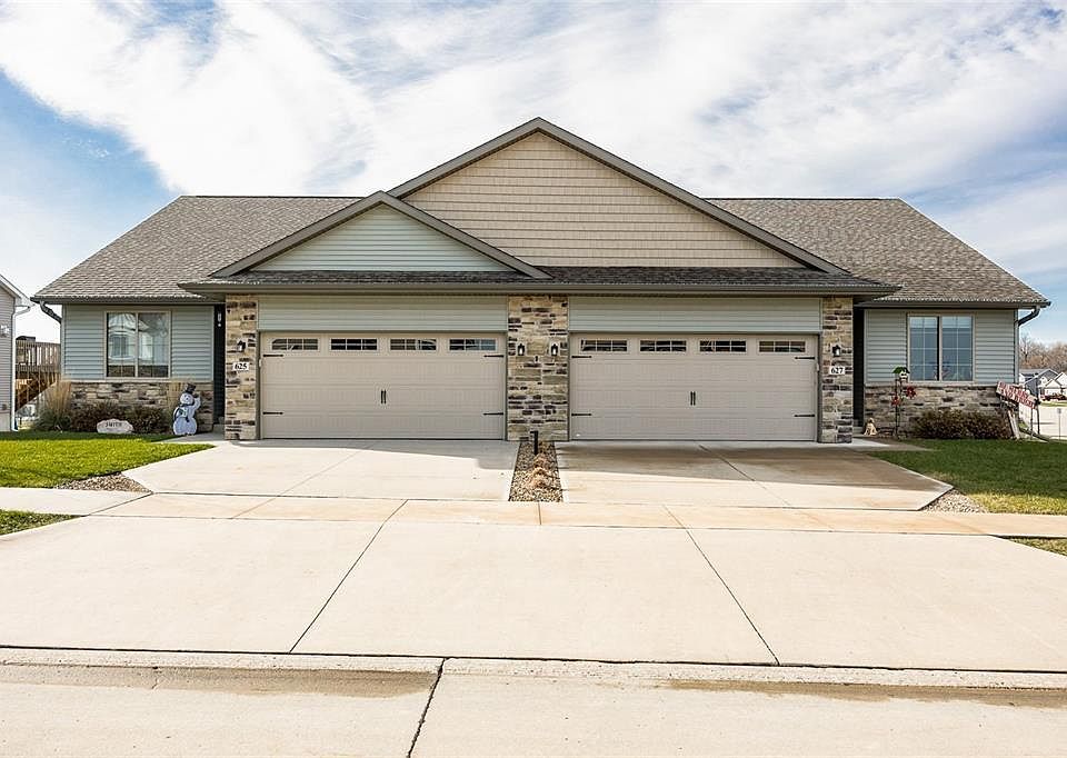 1st image of 627 Fawn Ave
