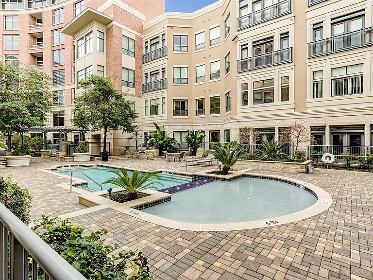 1901 Post Oak Blvd #2602 — Photo 4