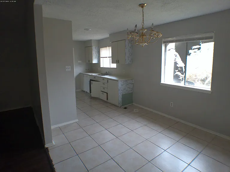 7322 W Fuqua Dr — Photo 7